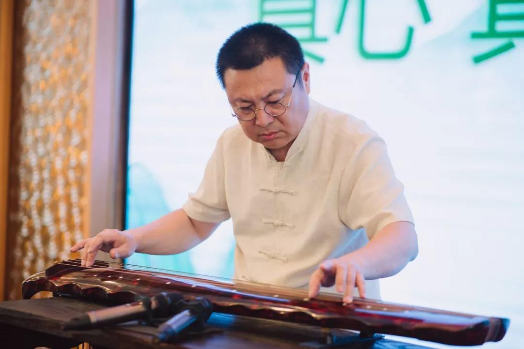 5d75b90aa3017.jpg 18.jpg