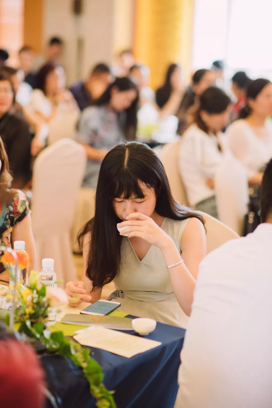 5d75b92d7811d.jpg 22.jpg