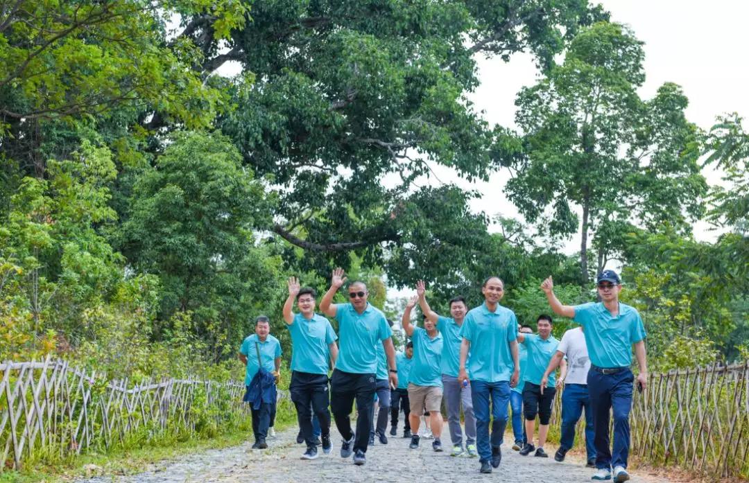 5d76040bc71d2.jpg 6.jpg