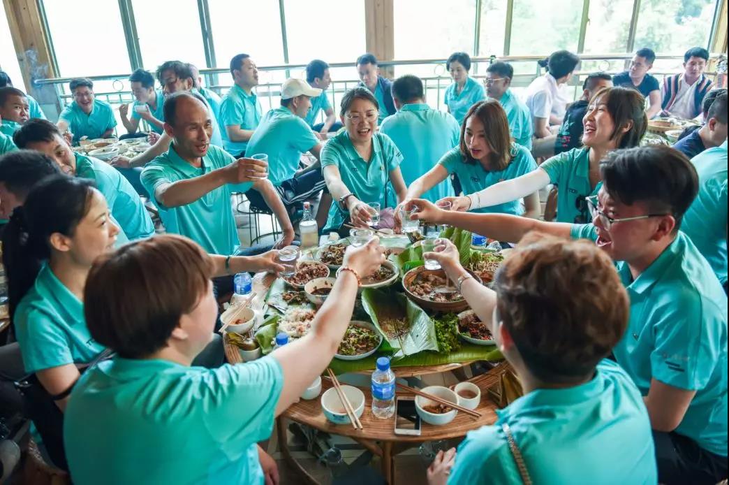 5d76051bb64f2.jpg 35.jpg