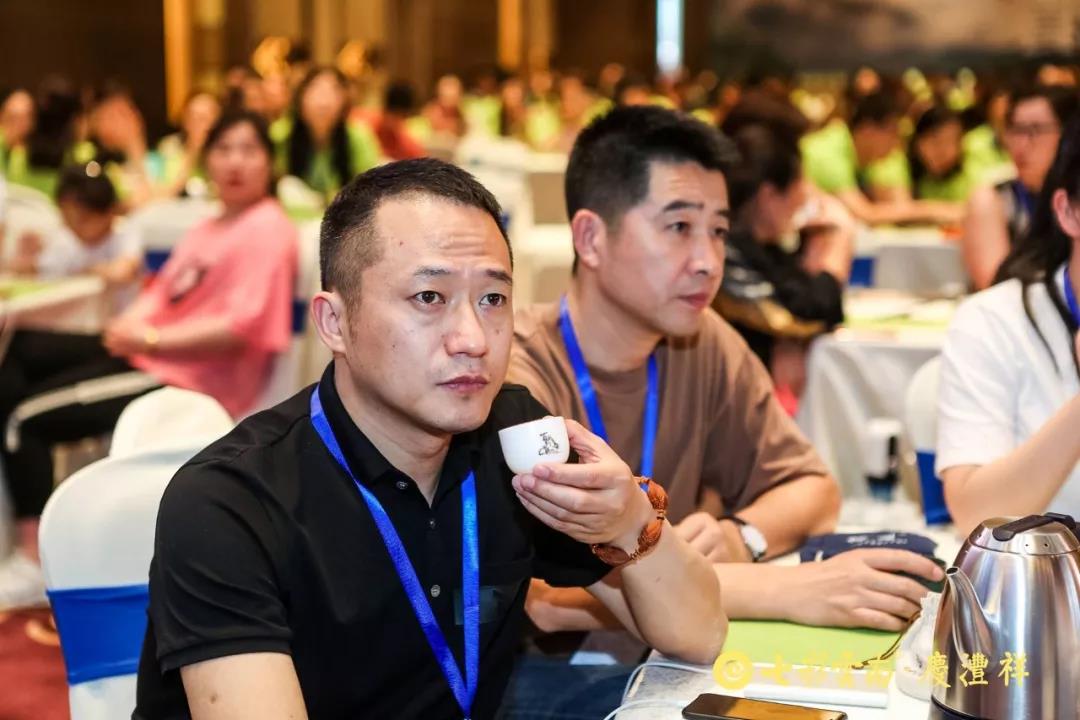 5d79b06c9f6ba.jpg 39.jpg